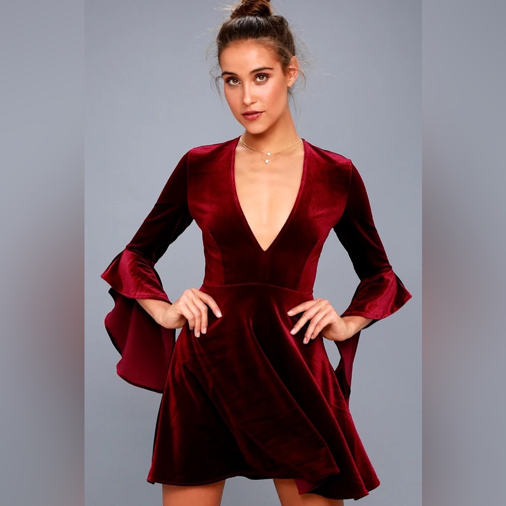 Lulus Burgundy Velvet Mini Dress Bell Sleeve V-Neck Holiday Party XL